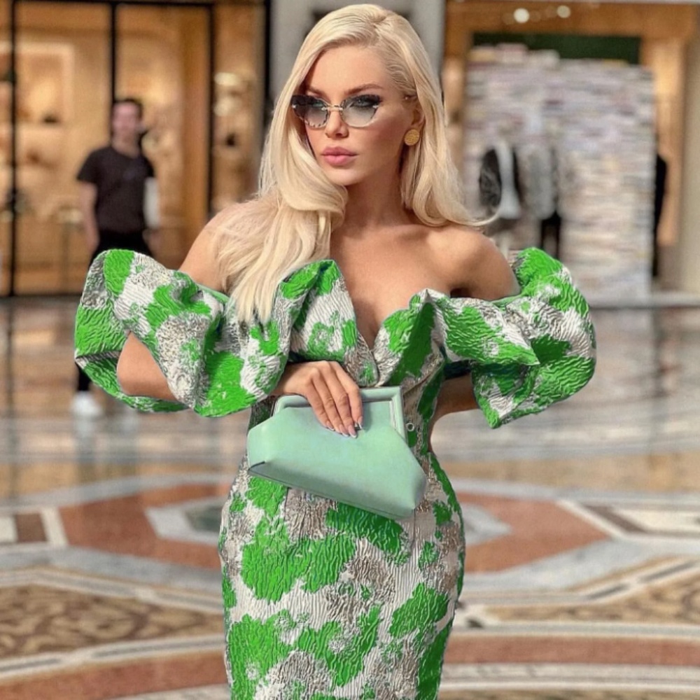 This Giza Off Shoulder Midi Dress